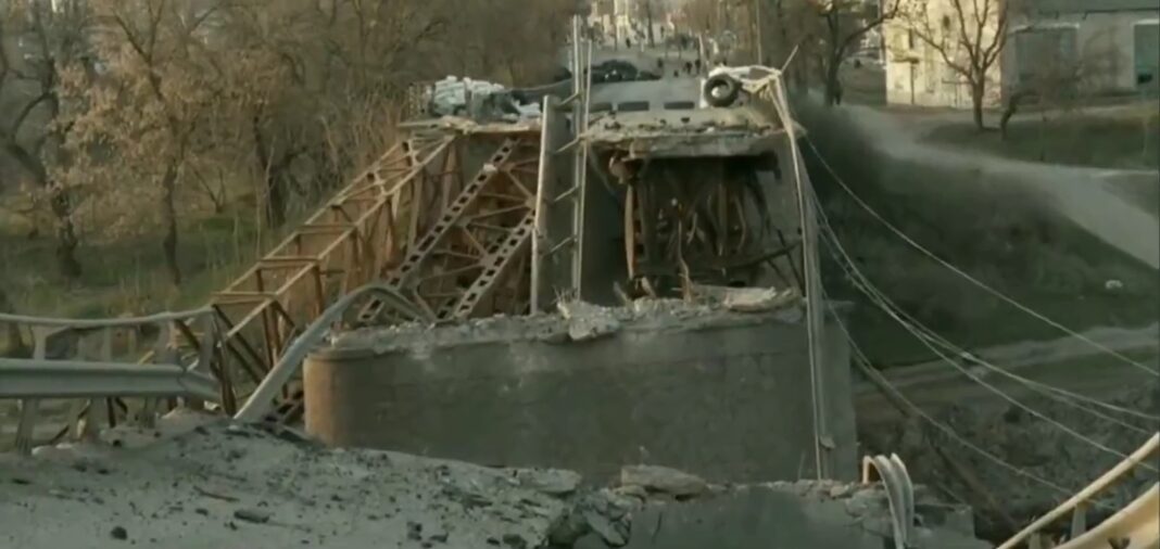Zniszczony most w Wozneseńsku, źródło: BBC